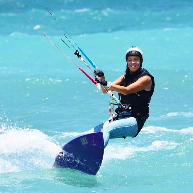 suzie-kitesurfing-actionsportsmaui